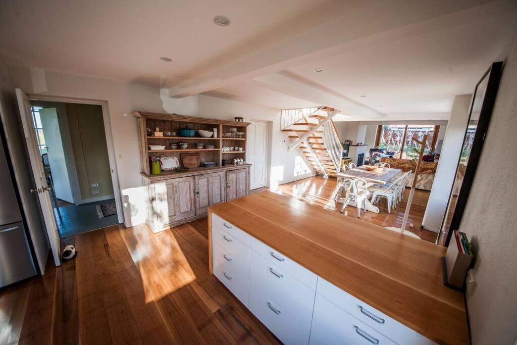 *Newly Relisted* Coach House At Lisdillon Vineyard Villa Little Swanport ภายนอก รูปภาพ