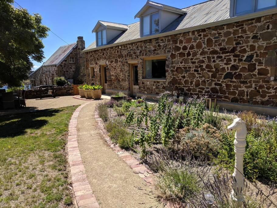 *Newly Relisted* Coach House At Lisdillon Vineyard Villa Little Swanport ภายนอก รูปภาพ