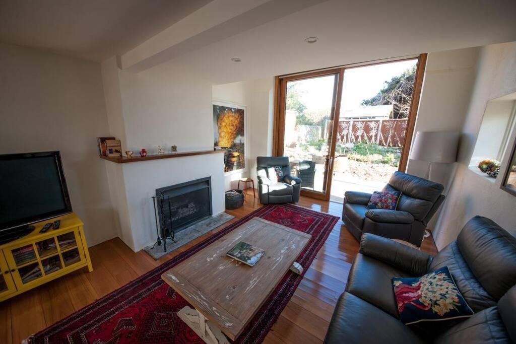 *Newly Relisted* Coach House At Lisdillon Vineyard Villa Little Swanport ภายนอก รูปภาพ