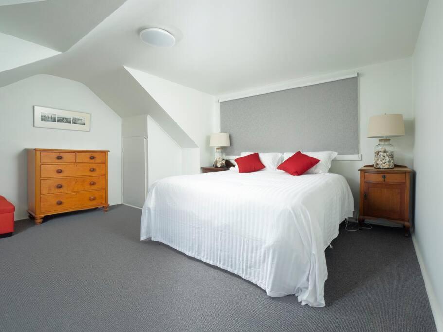 *Newly Relisted* Coach House At Lisdillon Vineyard Villa Little Swanport ภายนอก รูปภาพ