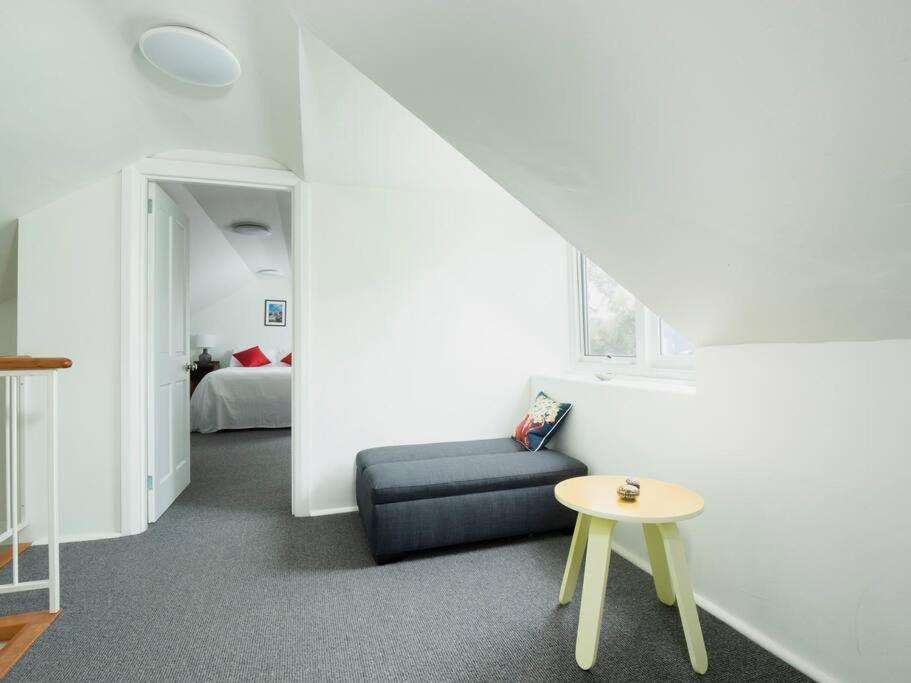 *Newly Relisted* Coach House At Lisdillon Vineyard Villa Little Swanport ภายนอก รูปภาพ
